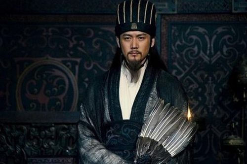 Tư Mã Ý trốn trong trại 3 ngày, Gia Cát Lượng bày kế dọa quỷ