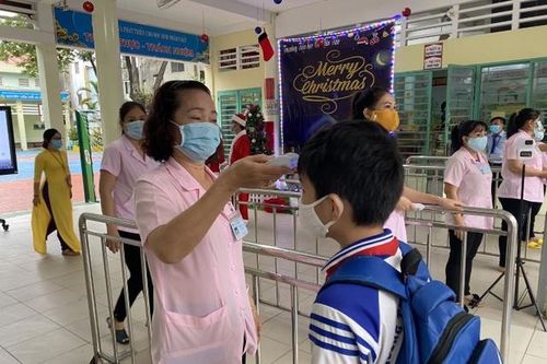 Trường Đoàn Thị Điểm Greenfield, Vinschool Times City tạm nghỉ học vì Covid-19