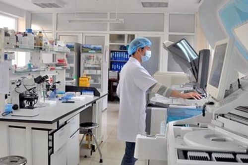 7 người tiếp xúc gần ca COVID-19 ở Cầu Giấy, Hà Nội âm tính với SARS-CoV-2