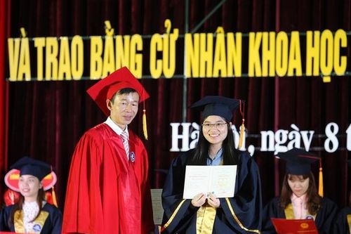 Lời nhắn xúc động của thầy Hiệu trưởng tới sinh viên trước ngày nghỉ Tết
