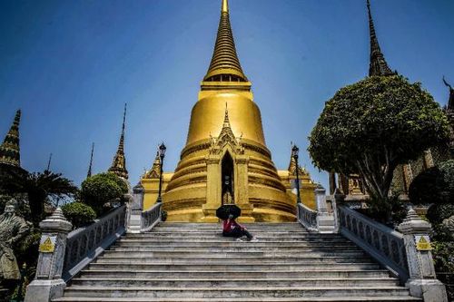 Làn sóng COVID thứ hai đè bẹp ngành du lịch vốn đã khó khăn của Thái Lan