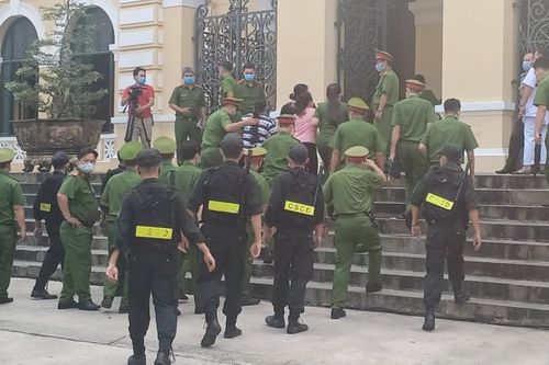 Buôn bán 100kg ma túy, 6 đàn em của chị gái Dung Hà lĩnh án tử