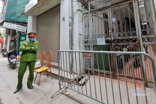 Hà Nội cách ly tòa nhà 25 phòng trọ ở phố Nguyễn Khánh Toàn
