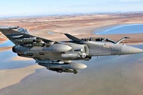 Siêu chiến đấu cơ Rafale của Pháp vượt 7.000 km, bay thẳng đến Ấn Độ