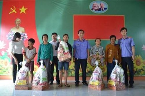 Xuân ấm áp, Tết sẻ chia ở huyện biên giới Bù Đốp