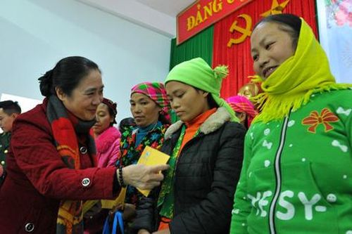 Nhiều hoạt động ý nghĩa của Đoàn công tác Trung ương Hội LHPN Việt Nam nơi địa đầu Tổ quốc