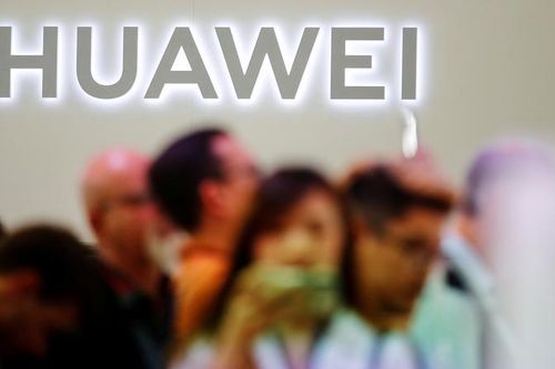 Bị Mỹ cấm vận, Huawei mất ngôi hãng điện thoại bán chạy số một thế giới