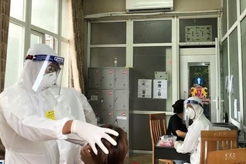 Hà Nội ghi nhận 3 trường hợp dương tính với Covid-19