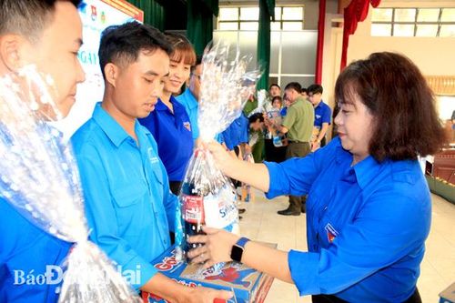 Xây dựng tổ chức Đoàn vững mạnh