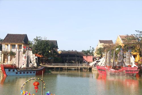 Hội An dừng chương trình thực cảnh 'Hội An Show'