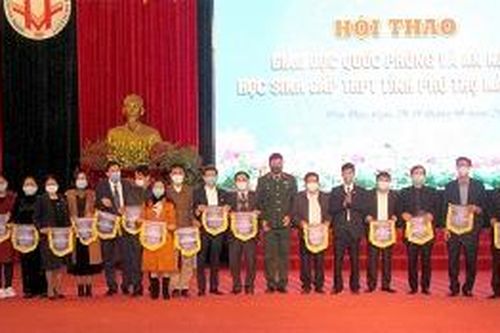 Hội thao giáo dục quốc phòng và an ninh cho học sinh cấp THPT năm 2021