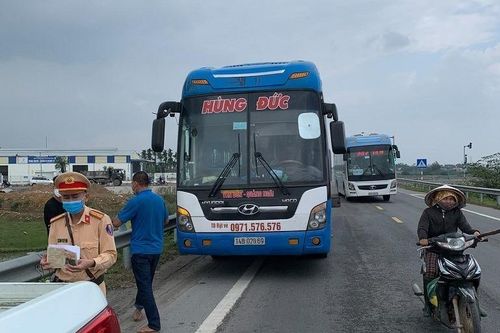 Quảng Ngãi truy vết 50 người đi xe khách từ vùng dịch nhưng xuống xe dọc đường