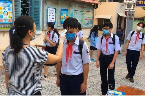 Thành phố Hồ Chí Minh tăng cường phòng, chống Covid-19 trong trường học