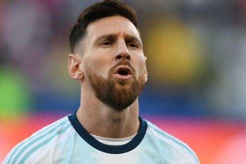 'Bóng đá nợ Messi nhiều hơn bất kỳ ai'