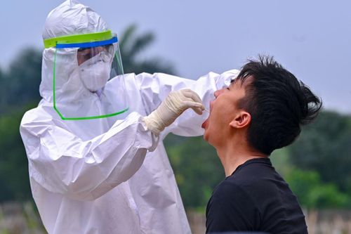65 F1 của nam công nhân quốc phòng mắc Covid-19 ở Hà Nội