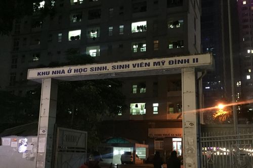 Sinh viên lo lắng khi đón Tết xa quê vì Covid-19