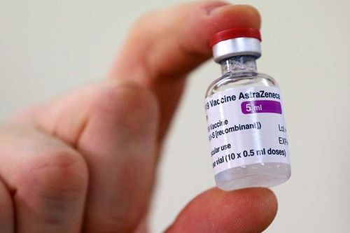 EU khuyến cáo sử dụng vaccine AstraZeneca cho mọi người trên 18 tuổi