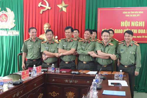 Ký kết giao ước thi đua 'Vì An ninh Tổ quốc' năm 2021