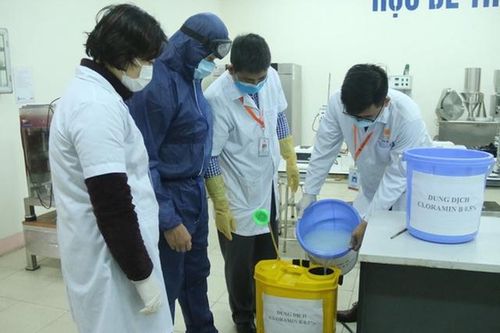 Các trường đại học nâng cấp cảnh báo, chuyển sang học thời chống dịch