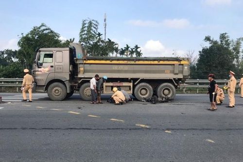 Đà Nẵng: Một học sinh lớp 9 bị xe tải tông tử vong