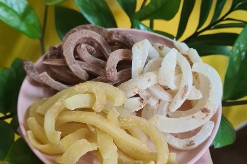 Tết ngọt thanh từ miếng mứt dừa non tự làm