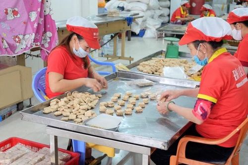 Đà Nẵng: Làng nghề bánh khô mè 'chạy đua' dịp tết