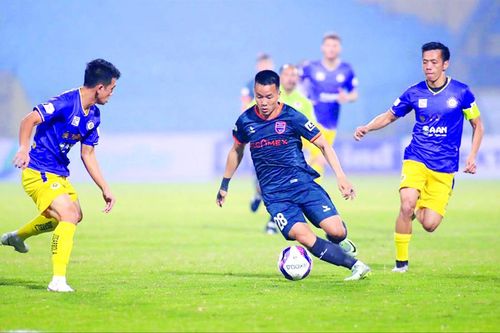 V-League nghỉ hàng loạt trận vì COVID-19