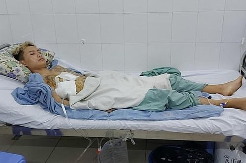 Nam thanh niên bị đâm nguy kịch khi bán hàng trong chợ đầu mối Tân Biên