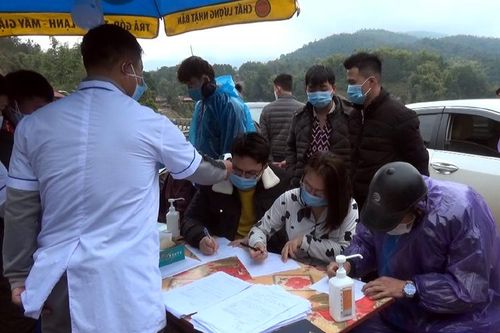 Tuần Giáo tái kích hoạt 2 chốt kiểm dịch Covid-19