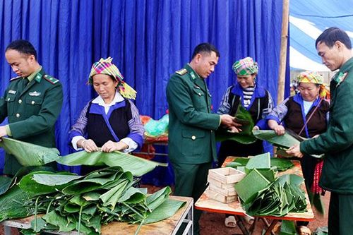 Ấm thêm tình quân dân cá - nước