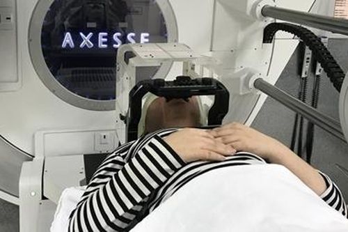 Lần đầu xạ phẫu điều trị thành công bệnh động kinh kháng thuốc