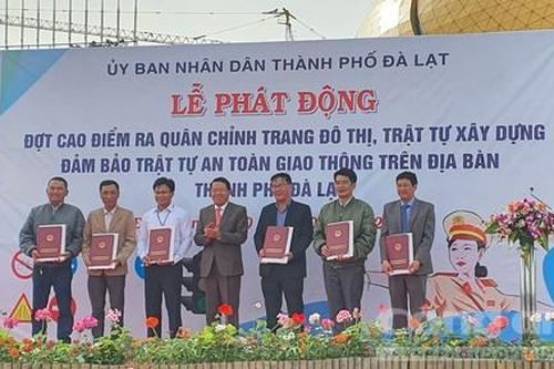 Đà Lạt: Ra quân vì thành phố xanh - sạch - đẹp, hiền hòa mến khách