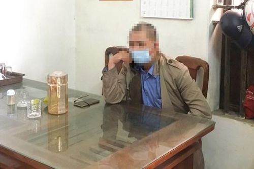 Quảng Ninh: Cưỡng chế cách ly tập trung 1 người đang cách ly tại nhà tự ý rời địa bàn