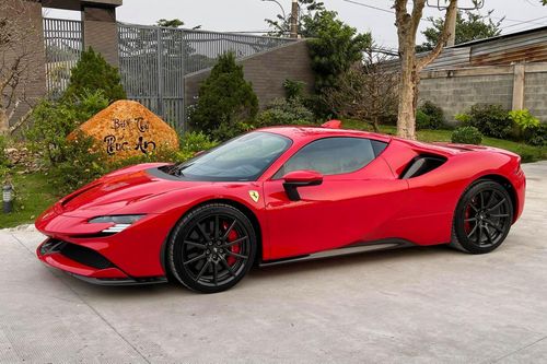 Siêu xe Ferrari SF90 Stradale đầu tiên được mang về Việt Nam