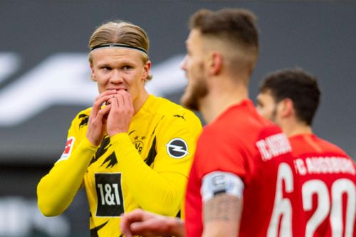 Haaland sút hỏng 11 m trong trận thắng của Dortmund