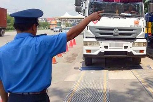 3 thanh tra giao thông bị bắt