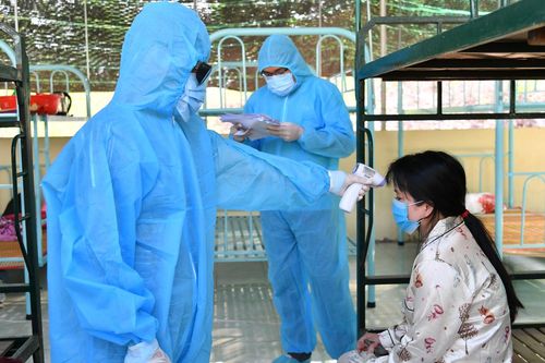 Bạc Liêu cách ly 4 người đi cùng chuyến bay có ca mắc Covid-19