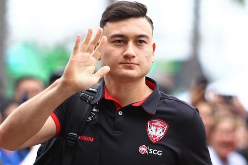 Văn Lâm có thể chơi 30% số trận của Cerezo Osaka