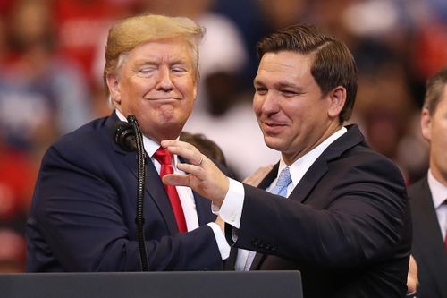 Ông Trump đang tìm 'người thừa kế'?