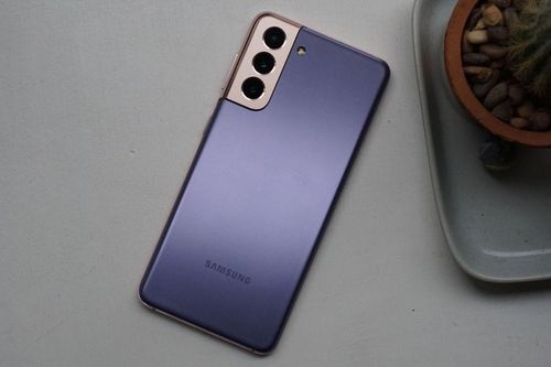 Sẽ có thêm điện thoại Samsung không tặng bộ sạc