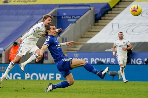 Thua Leeds 1-3, Leicester lỡ cơ hội vượt qua Man United
