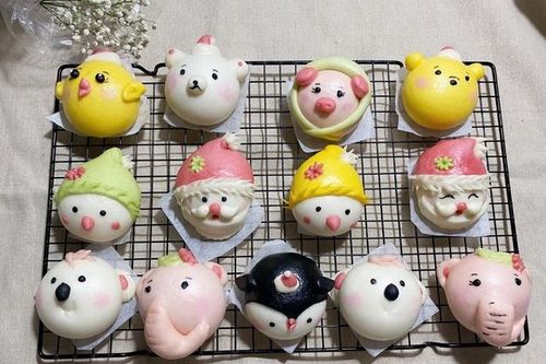 Bộ sưu tập bánh bao 'nhìn là thèm' nhưng không ai nỡ ăn của mẹ 8X
