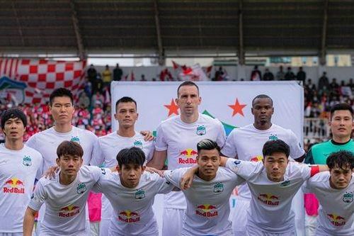 V.League tạm hoãn, HAGL cho cầu thủ nghỉ Tết sớm