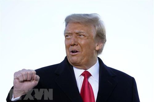 Ông Trump bất ngờ sa thải luật sư trước phiên luận tội