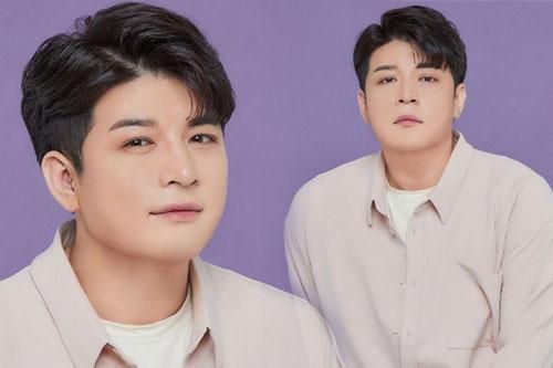 Giảm 40 kg chấn động, Shindong (Suju) tung ảnh profile với visual sắc nét khó tin