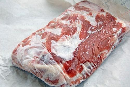 Sai lầm khi rã đông thực phẩm bạn phải bỏ ngay