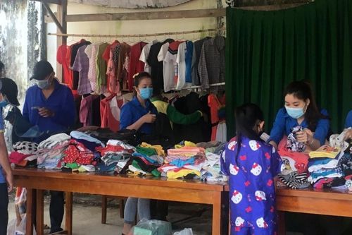 Sôi nổi Chương trình 'Tình nguyện mùa đông' ở huyện Phú Tân