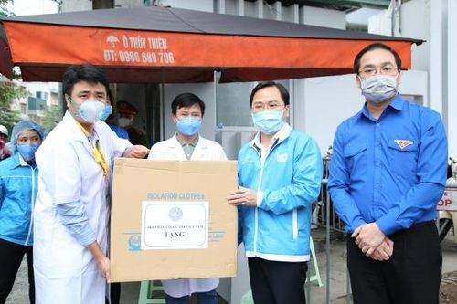 Khẩn cấp hỗ trợ 1,5 triệu khẩu trang y tế cho tỉnh giáp biên, tỉnh có ca mắc COVID-19