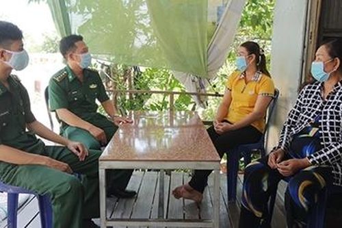 Đón xuân nơi cửa ngõ chống dịch