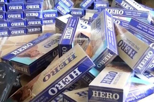 Phát hiện 500 bao thuốc lá lậu trên xe khách